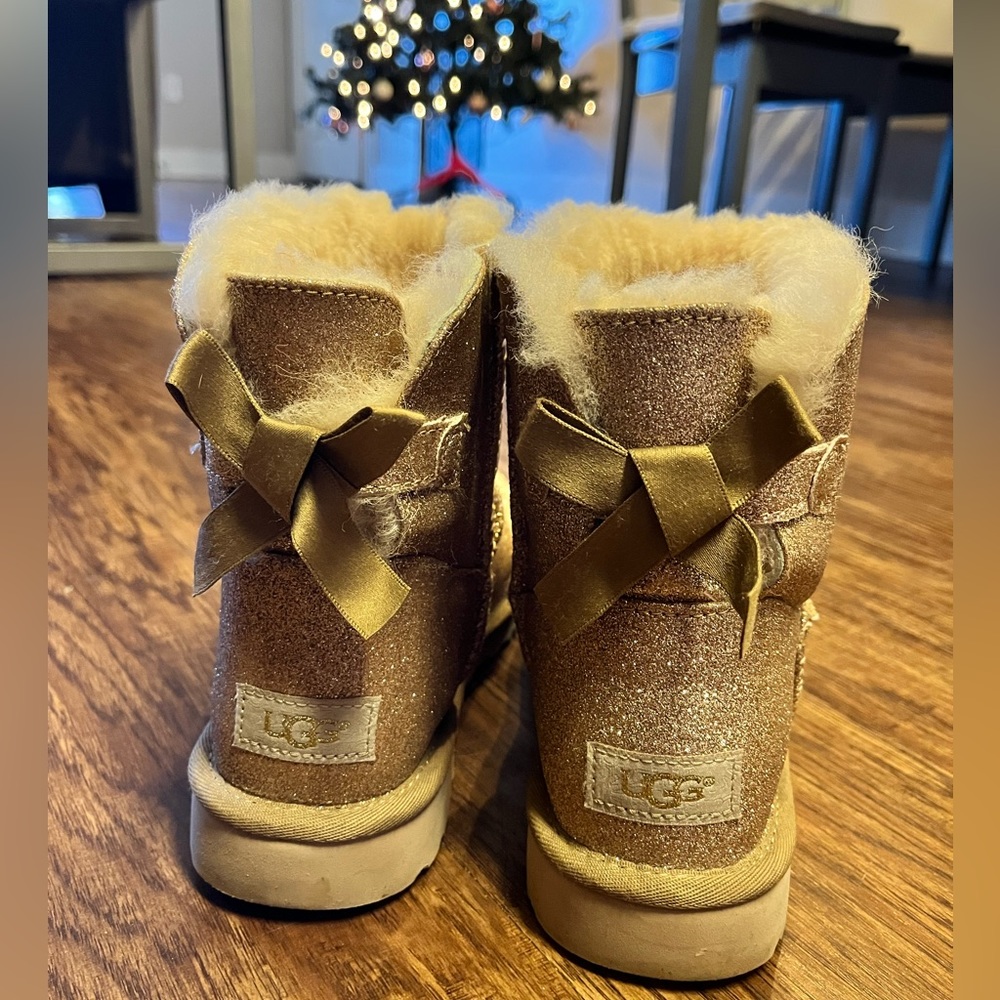 Mini Bailey Bow Sparkle Gold Uggs